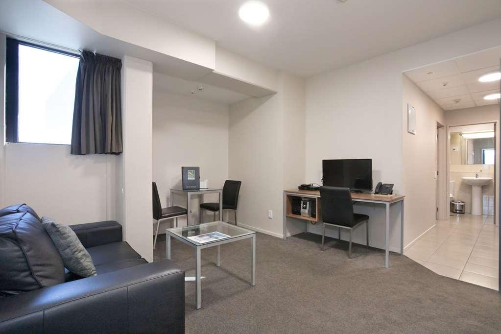 Quality Suites Central Square Palmerston North Zimmer foto